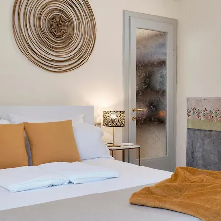 Portelle With Private Parking And Bike Storage * Iseo