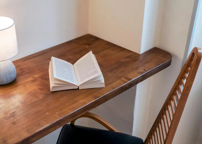 Portelle Da Barbara - Private Parking & Bike Storage Iseo