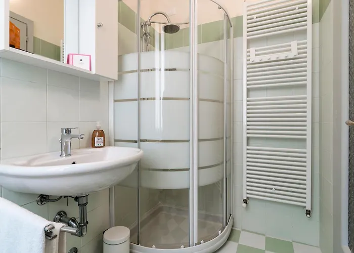 Portelle Da Barbara - Private Parking & Bike Storage Apartment Iseo